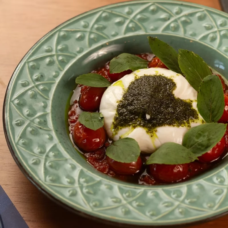 Burrata Caprese