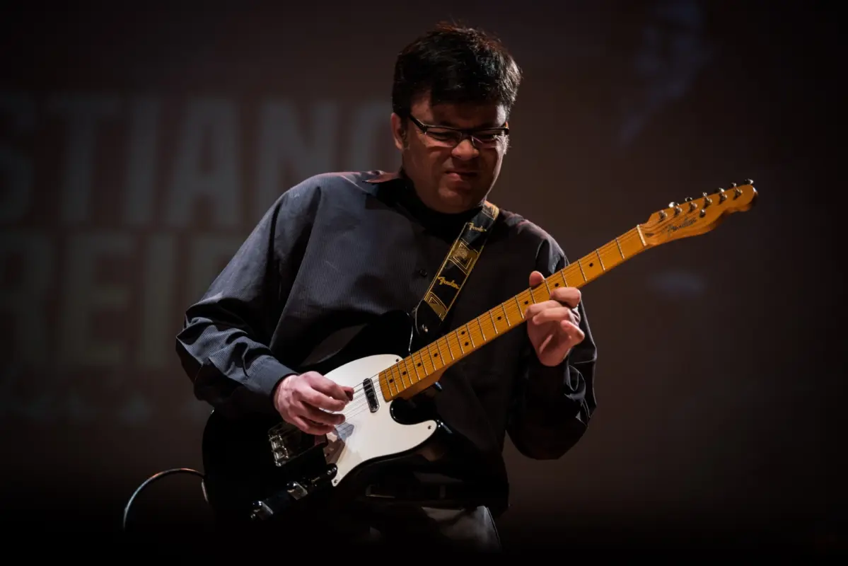 Foto do evento Riding with Clapton — Uma Viagem pela Música do Mestre da Guitarra